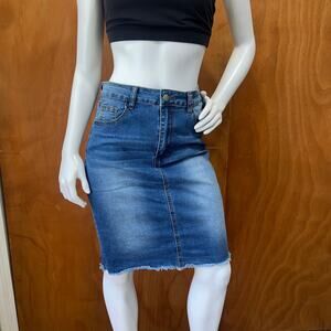 SHEIN Women's Blue Denim Skirt L Frayed Raw Hem High Waist Knee Length